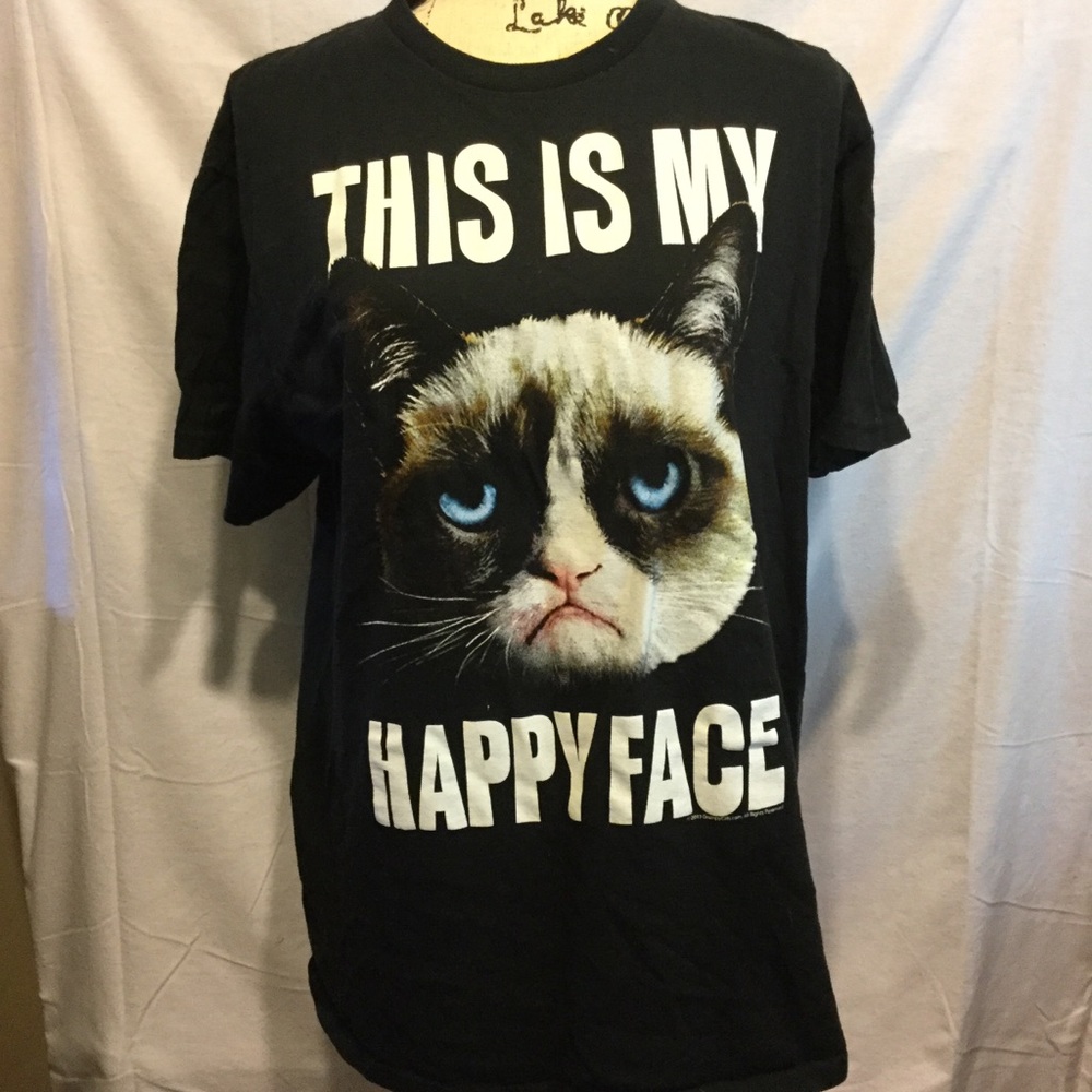Grumpy cat tee